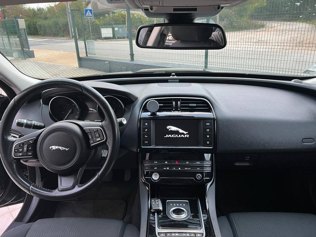 jaguar-xe-2016-diesel-1999cc