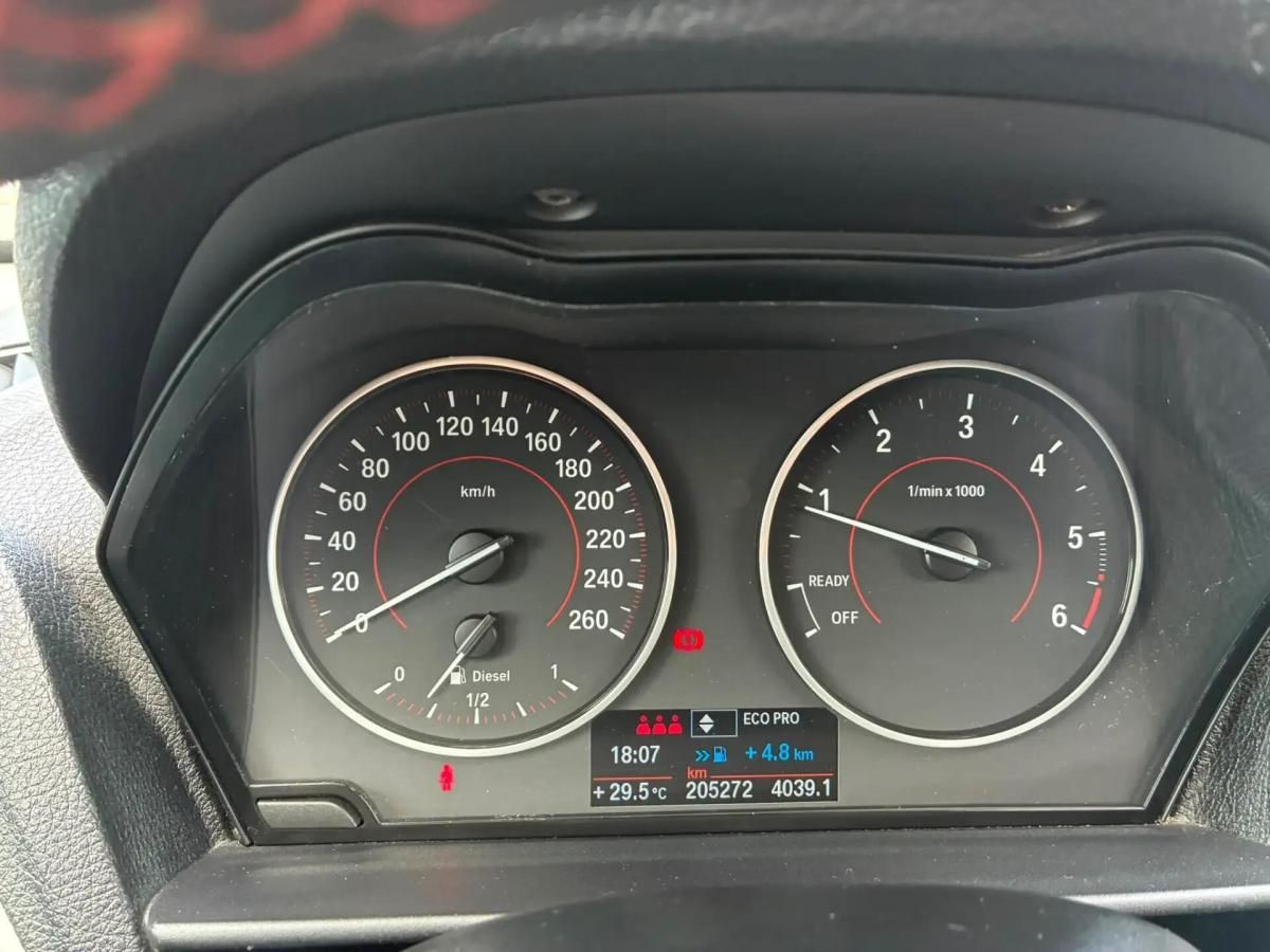 bmw-serie-1-2012-diesel-1598cc
