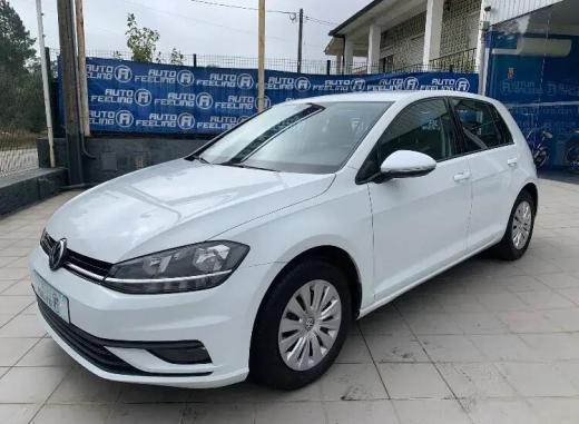 volkswagen-golf-2019-diesel-1598cc