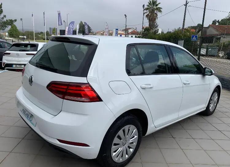 volkswagen-golf-2019-diesel-1598cc