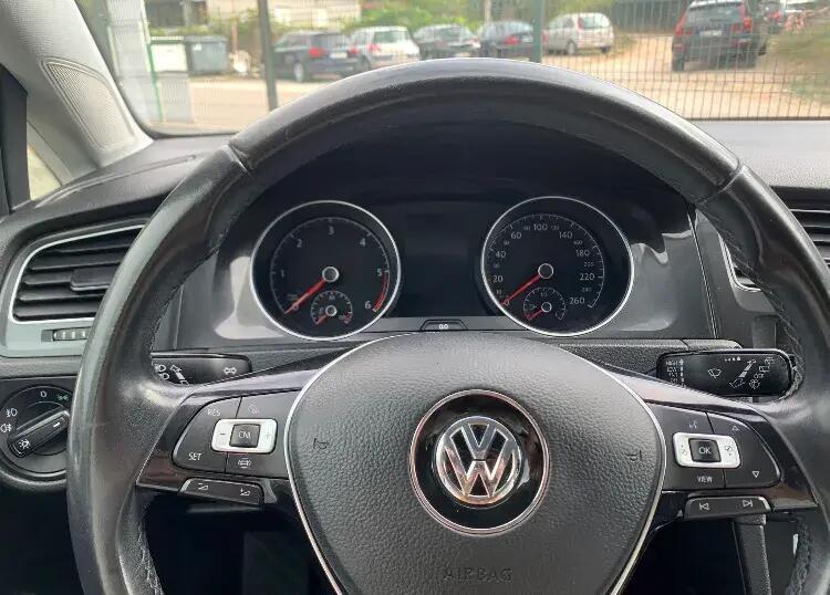 volkswagen-golf-2019-diesel-1598cc