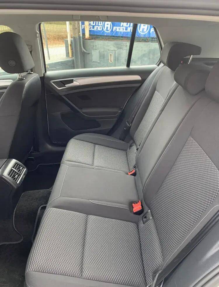 volkswagen-golf-2019-diesel-1598cc
