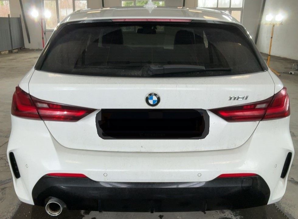 bmw-serie-1-2024-gasolina-1499cc