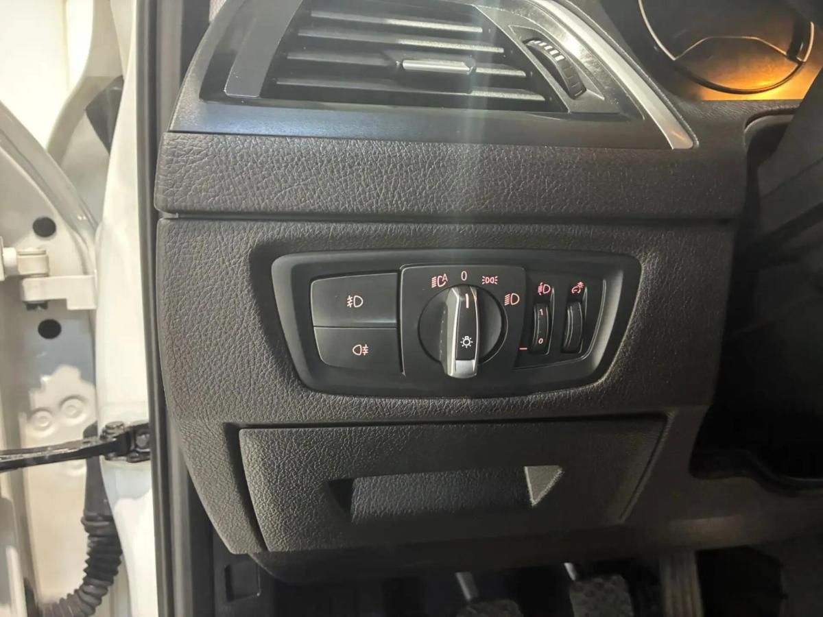bmw-serie-1-2019-diesel-1496cc
