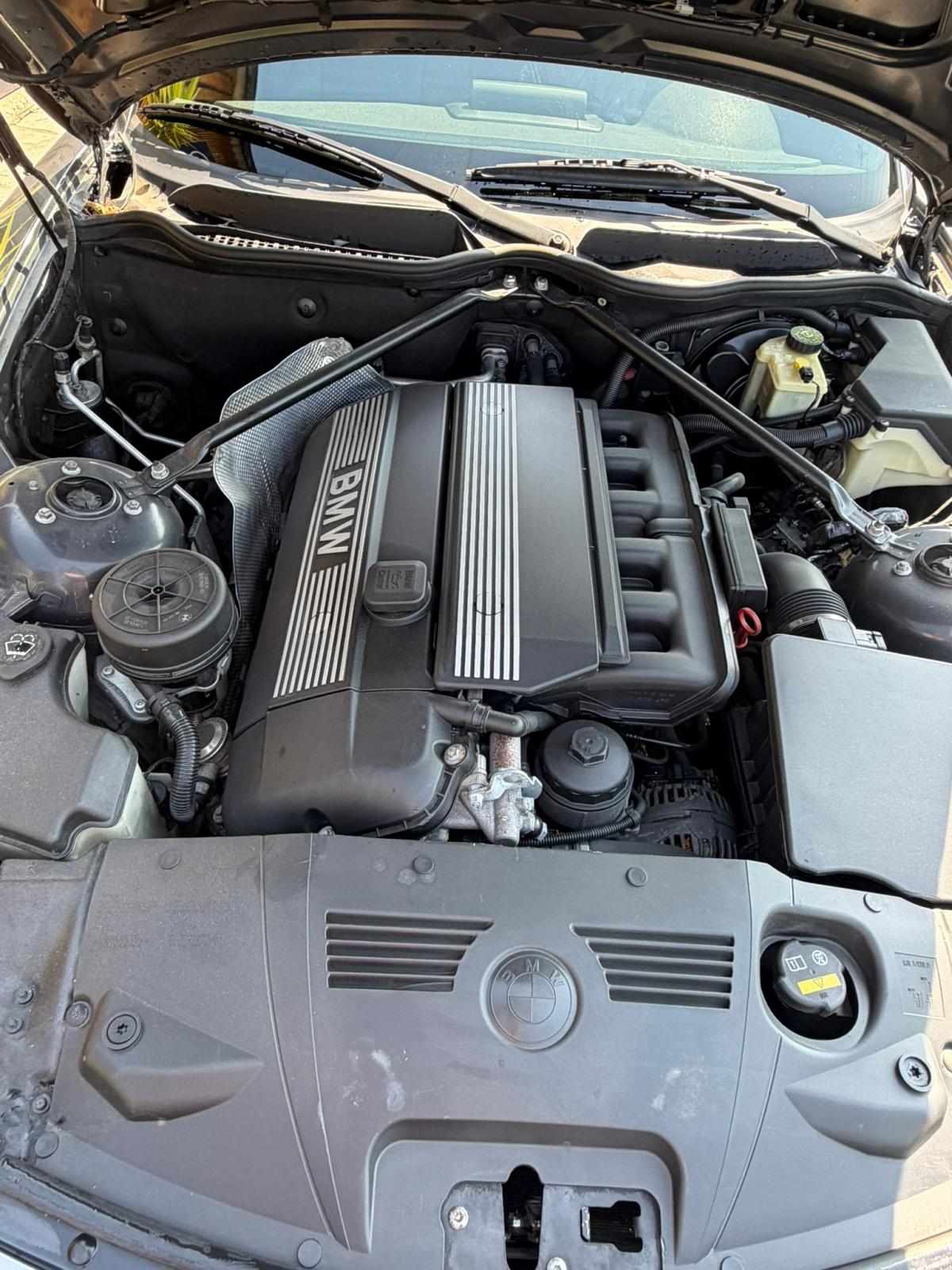 bmw-z4-2-2i-2004-gasolina-2171cc