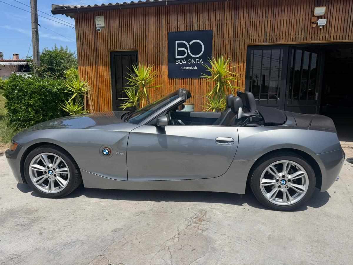 bmw-z4-2-2i-2004-gasolina-2171cc