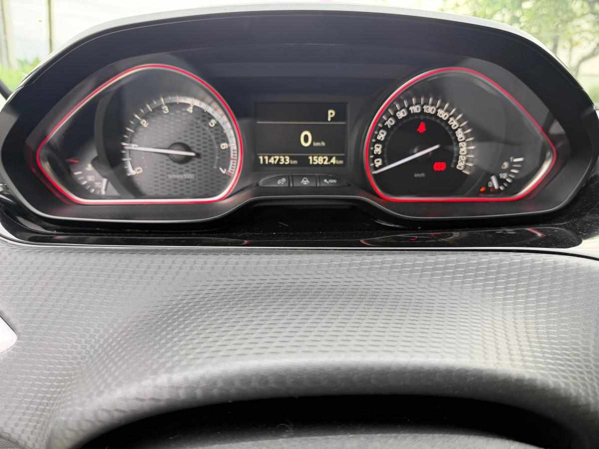 peugeot-2008-1-2-e-thp-2017-gasolina-1198cc