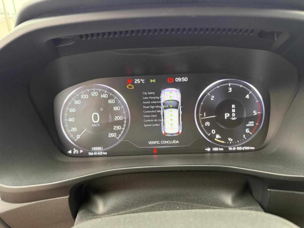 volvo-xc40-2-0-d3-2019-diesel-1969cc