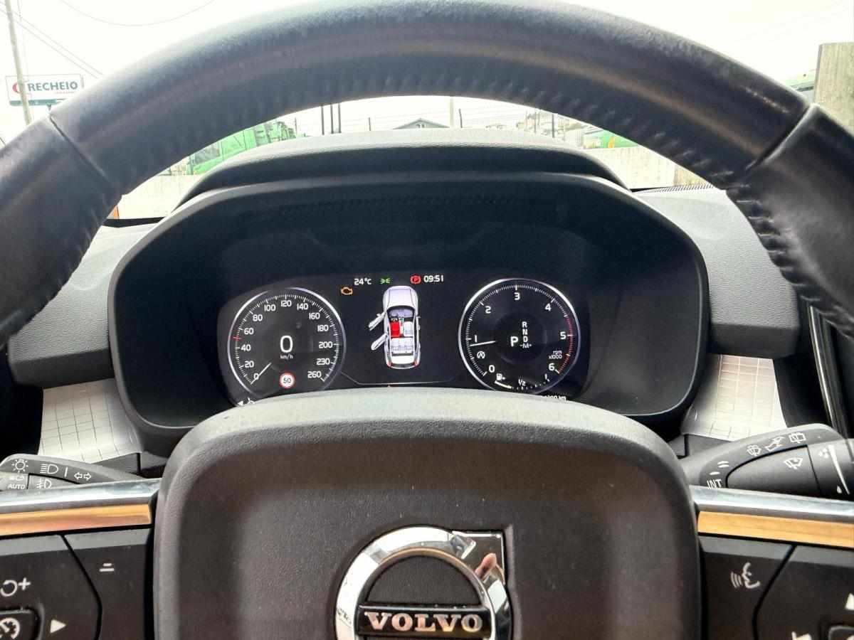 volvo-xc40-2-0-d3-2019-diesel-1969cc