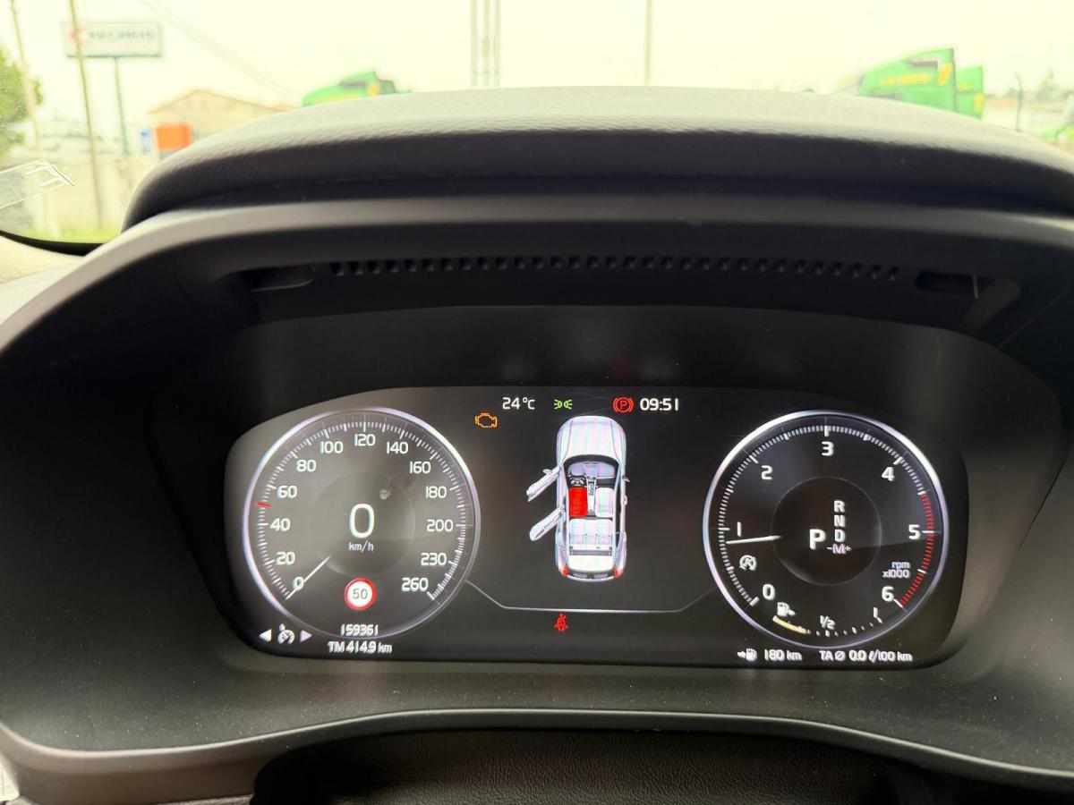 volvo-xc40-2-0-d3-2019-diesel-1969cc
