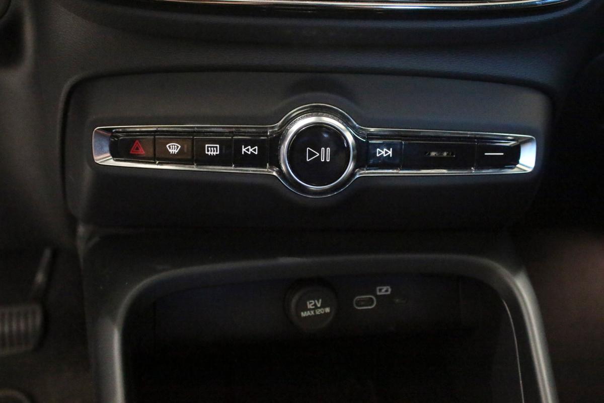 volvo-c40-2023-eletrico-0cc