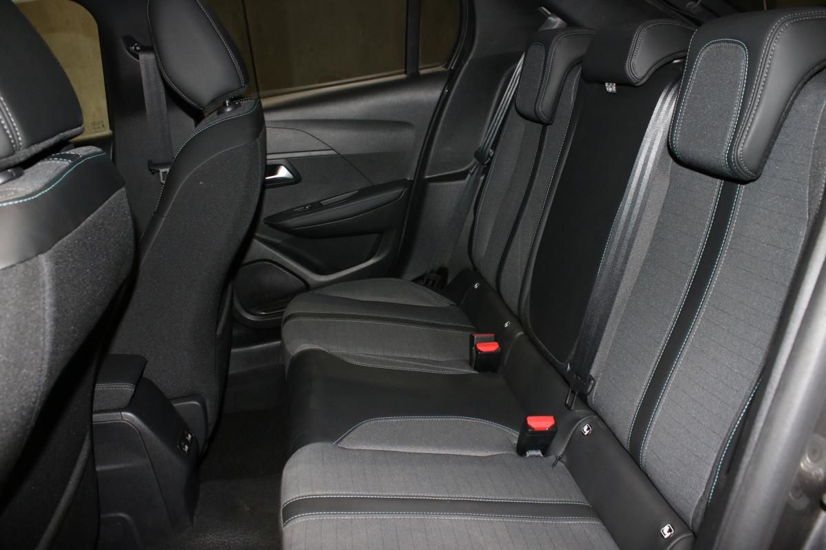 peugeot-208-2023-gasolina-1199cc
