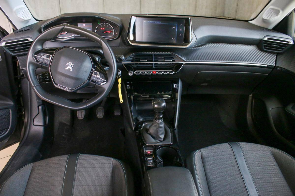 peugeot-208-2023-gasolina-1199cc