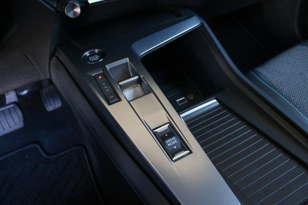 peugeot-308-2022-gasolina-1199cc