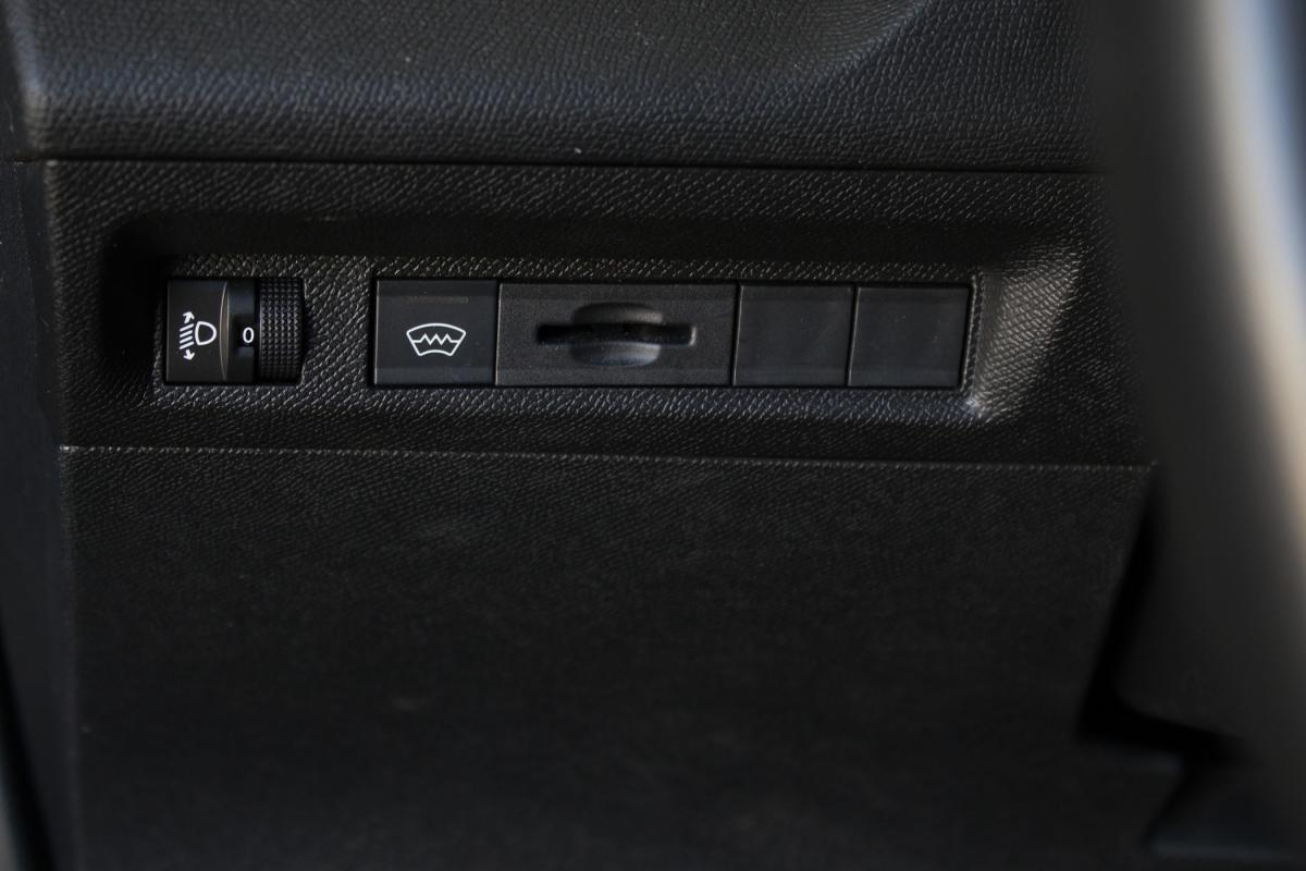 peugeot-308-2022-gasolina-1199cc