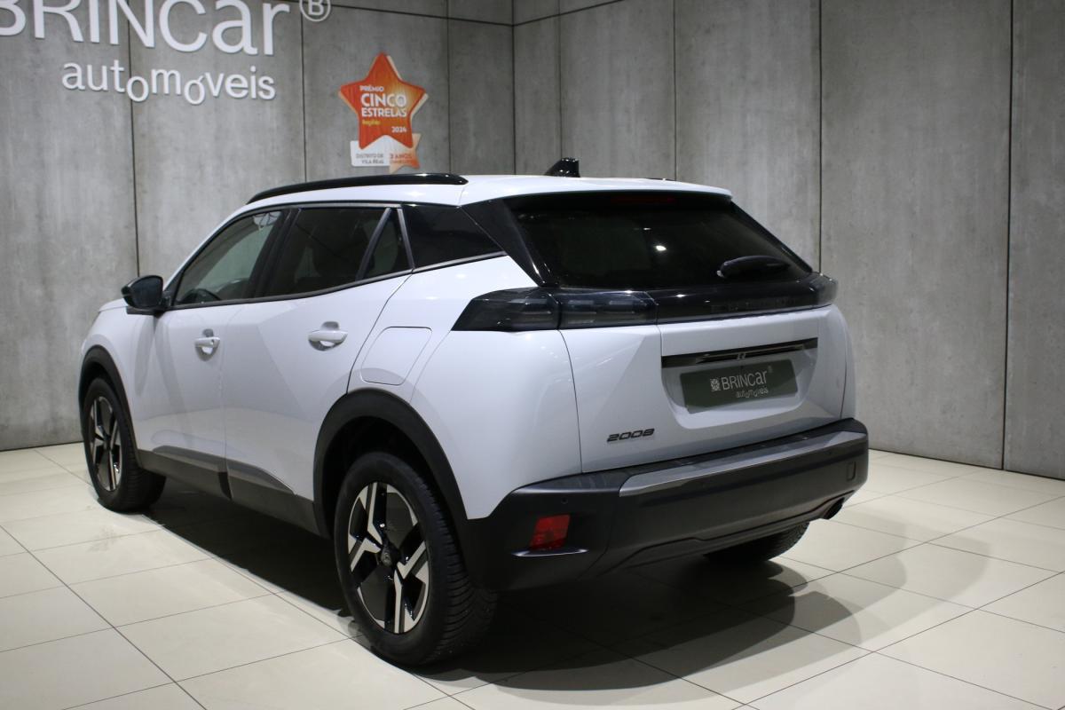 peugeot-2008-2024-gasolina-1199cc