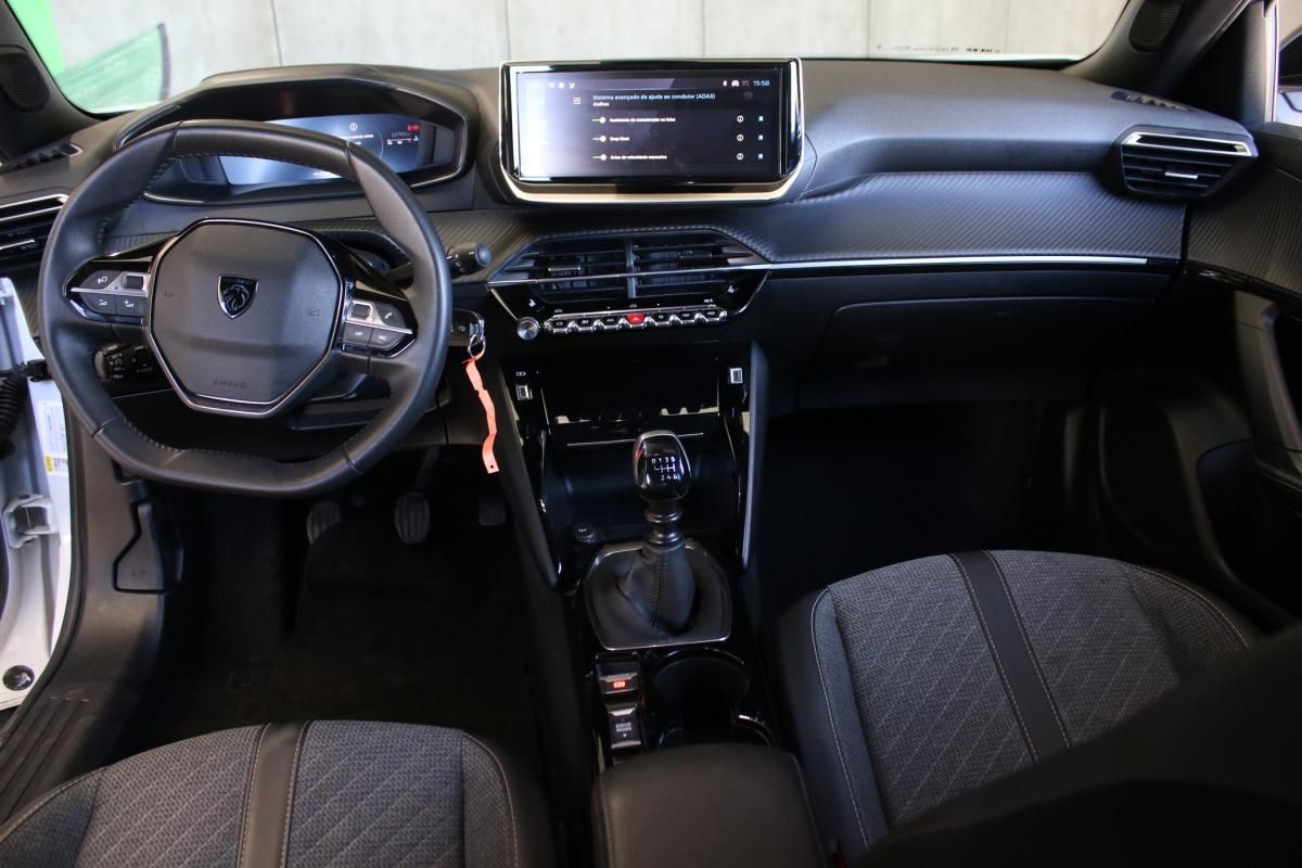 peugeot-2008-2024-gasolina-1199cc