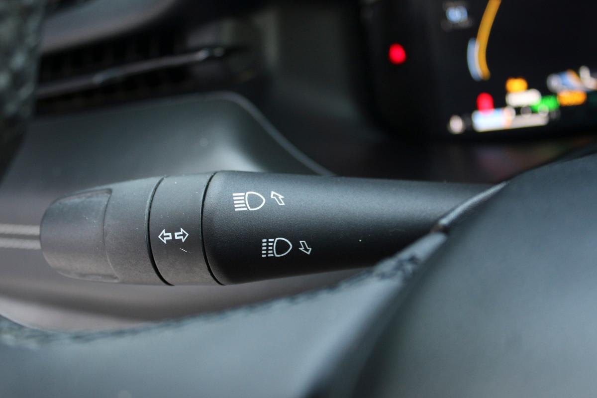 jeep-compass-2023-hibrido-a-gasolina-1332cc