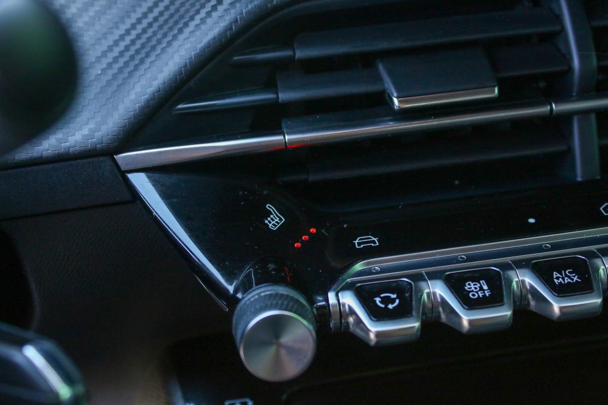 peugeot-2008-2024-gasolina-1199cc