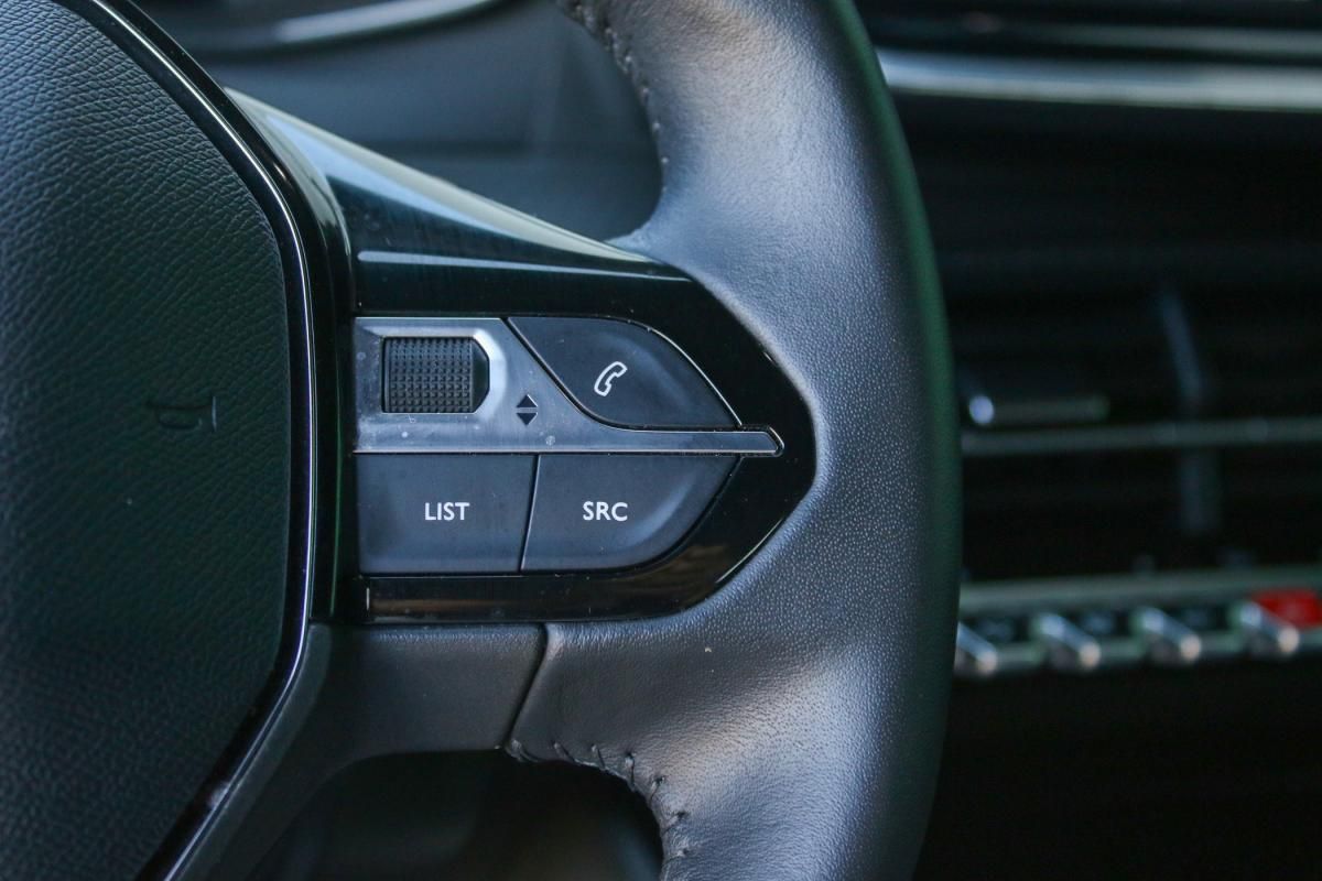 peugeot-2008-2024-gasolina-1199cc