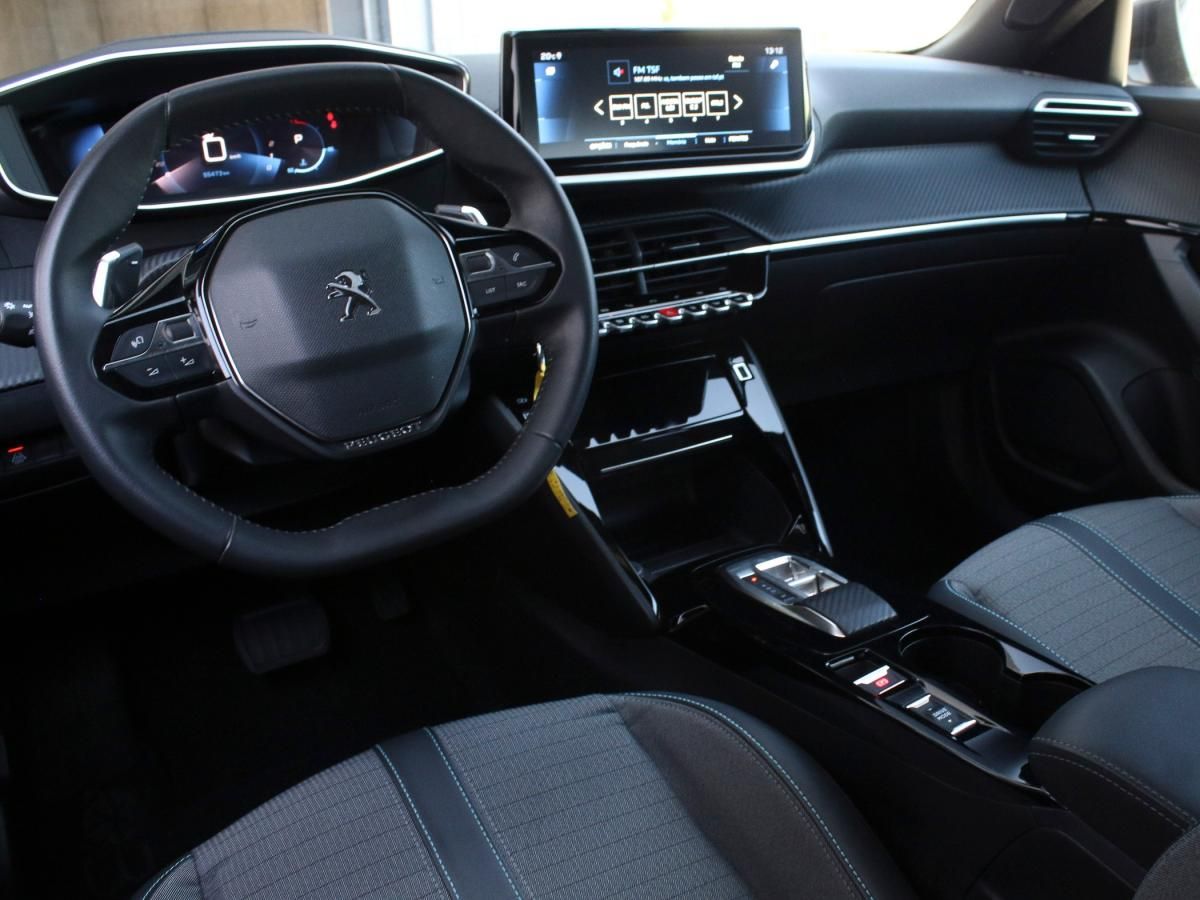 peugeot-2008-2023-gasolina-1199cc