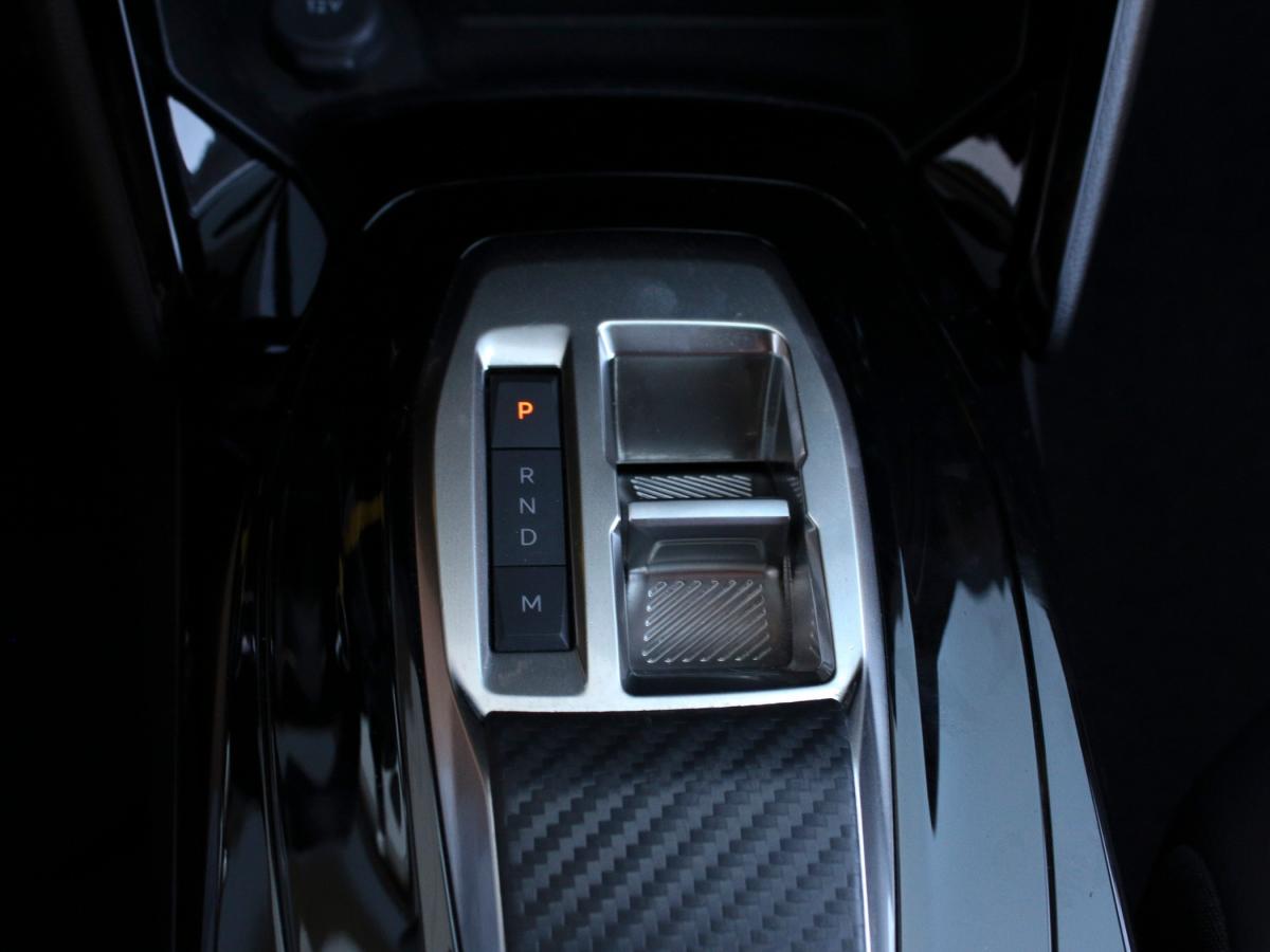 peugeot-2008-2023-gasolina-1199cc
