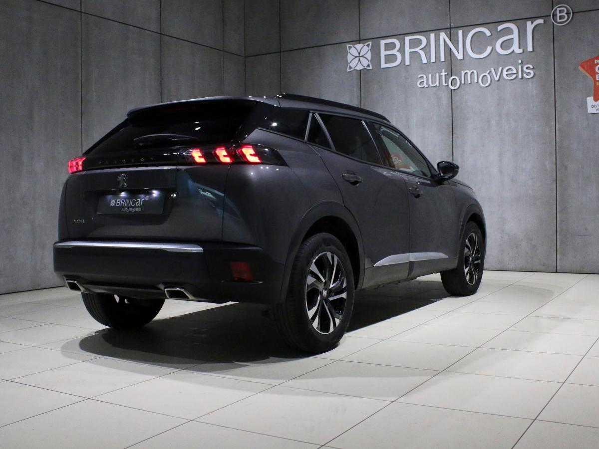 peugeot-2008-2023-gasolina-1199cc