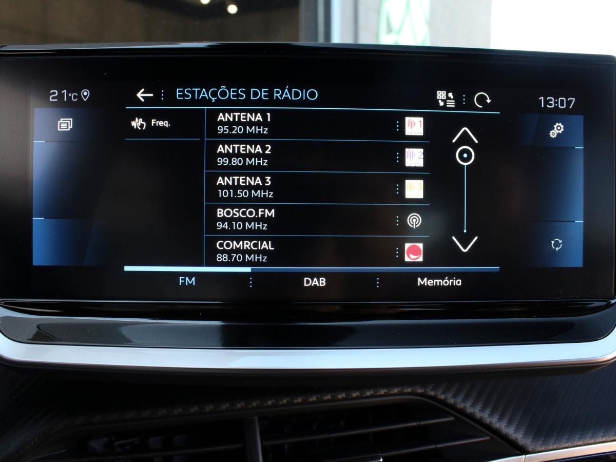 peugeot-2008-2023-gasolina-1199cc