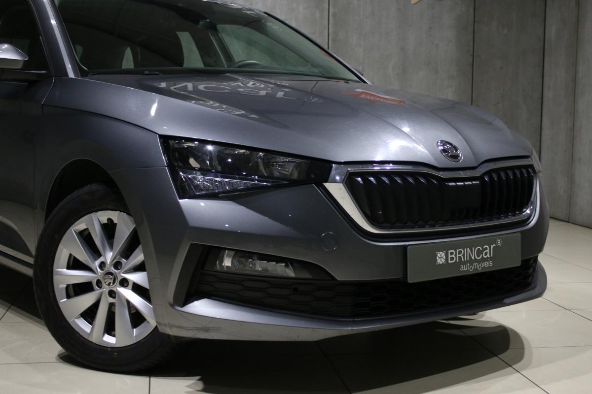 skoda-scala-2023-gasolina-999cc