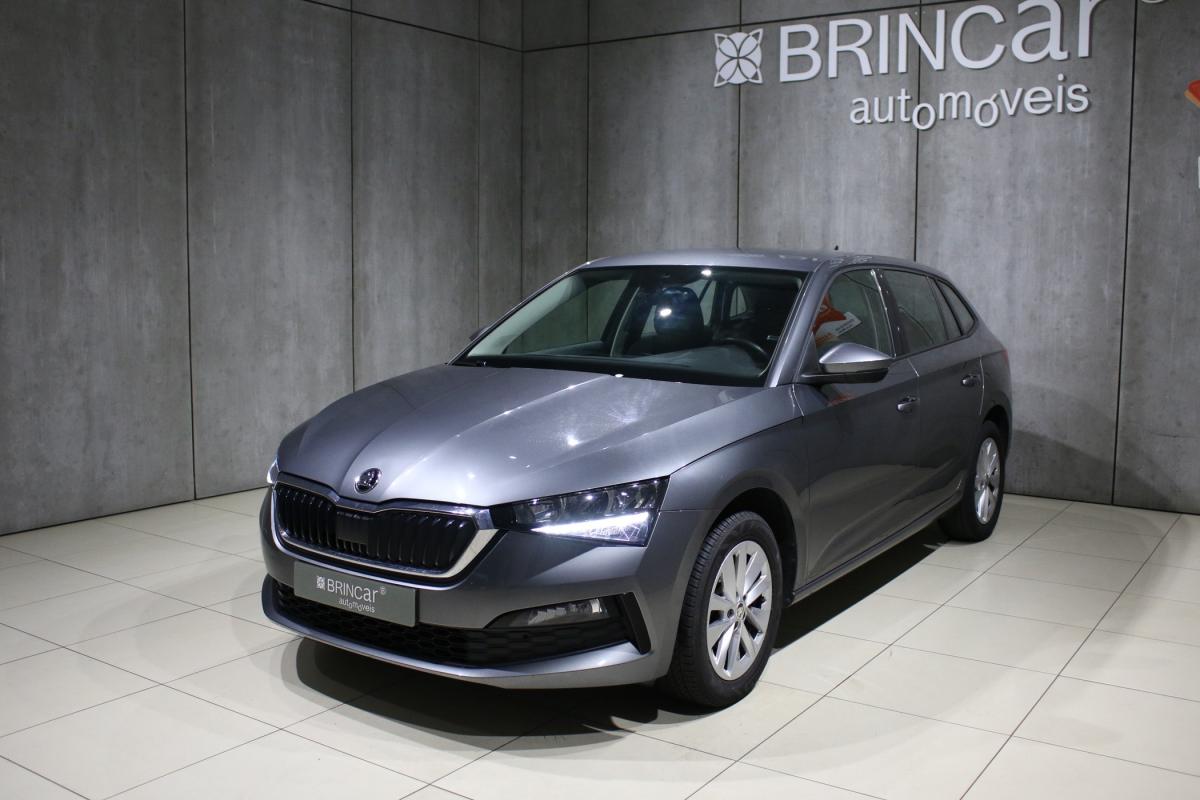 skoda-scala-2023-gasolina-999cc