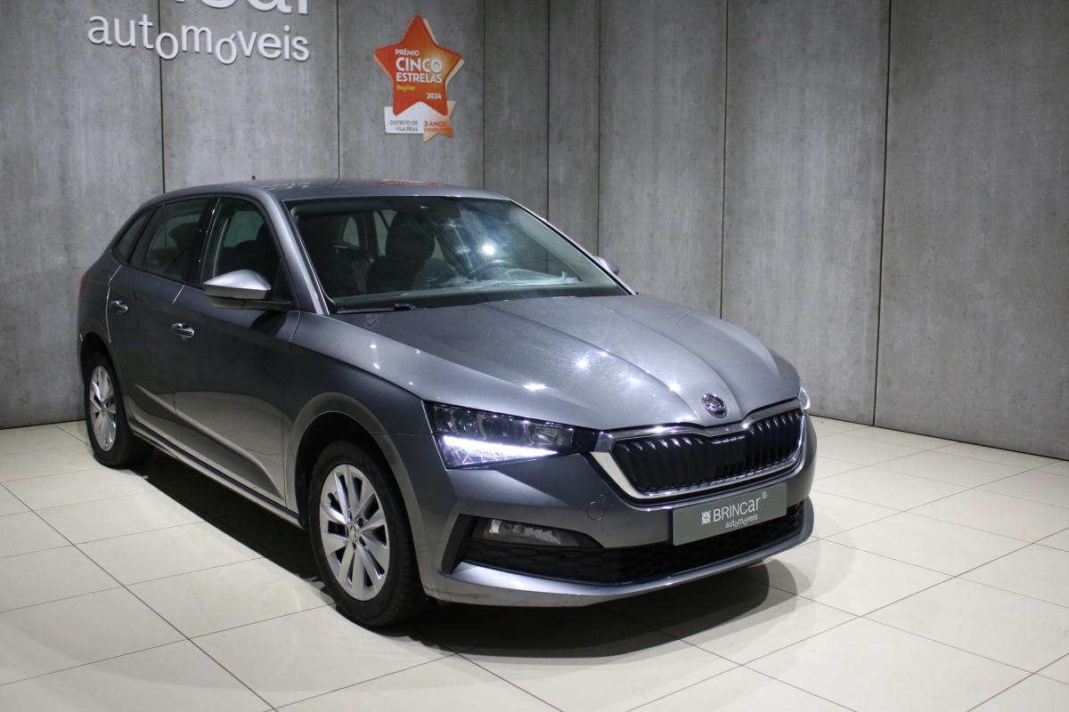 skoda-scala-2023-gasolina-999cc