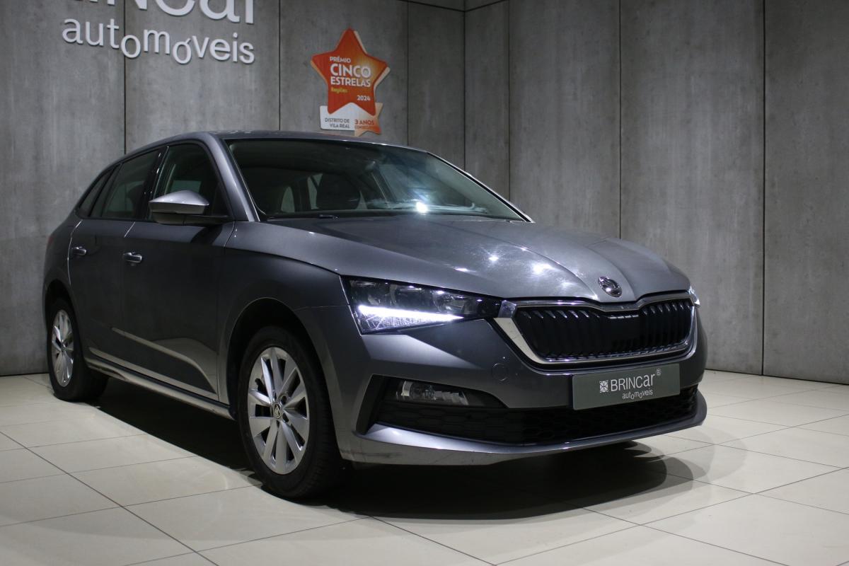 skoda-scala-2023-gasolina-999cc