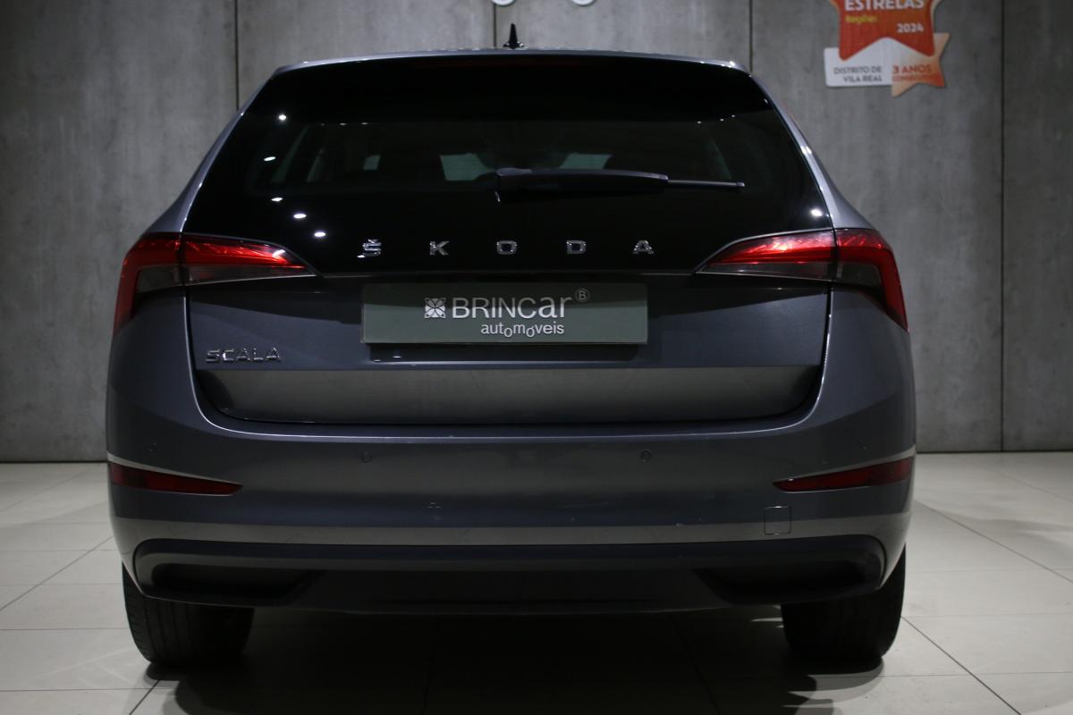 skoda-scala-2023-gasolina-999cc