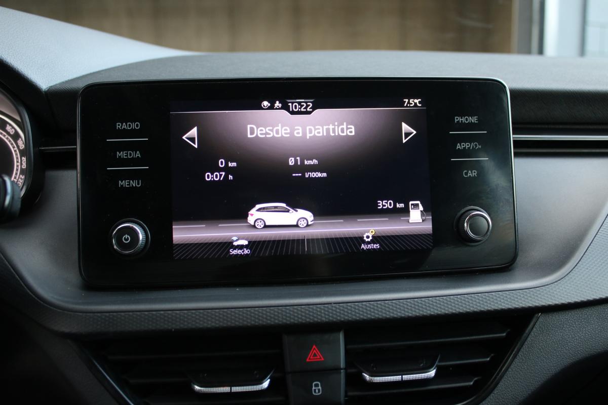 skoda-scala-2023-gasolina-999cc