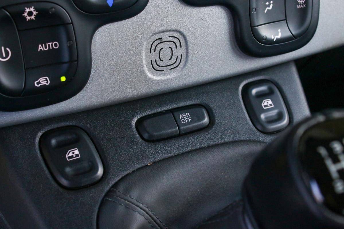 fiat-panda-2023-gasolina-999cc