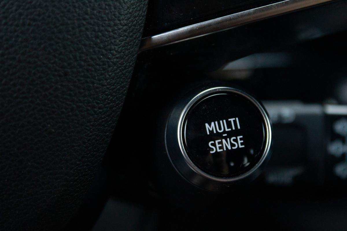 renault-espace-2024-hibrido-a-gasolina-1199cc
