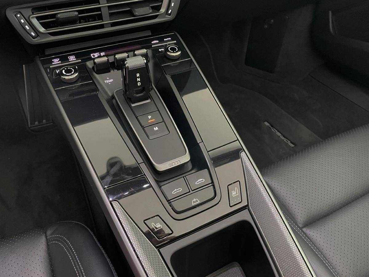 porsche-992-2020-gasolina-2981cc
