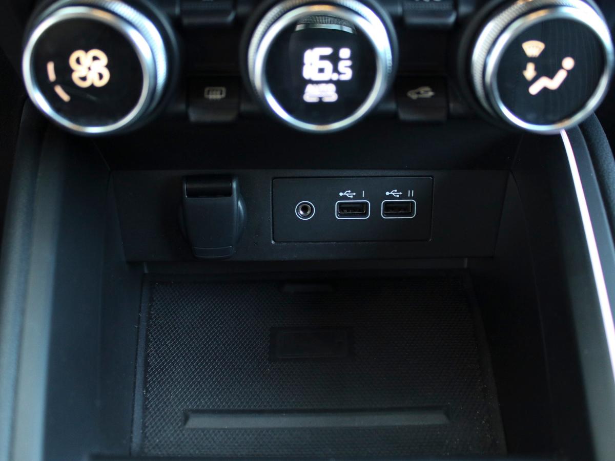 renault-clio-2025-gasolina-999cc