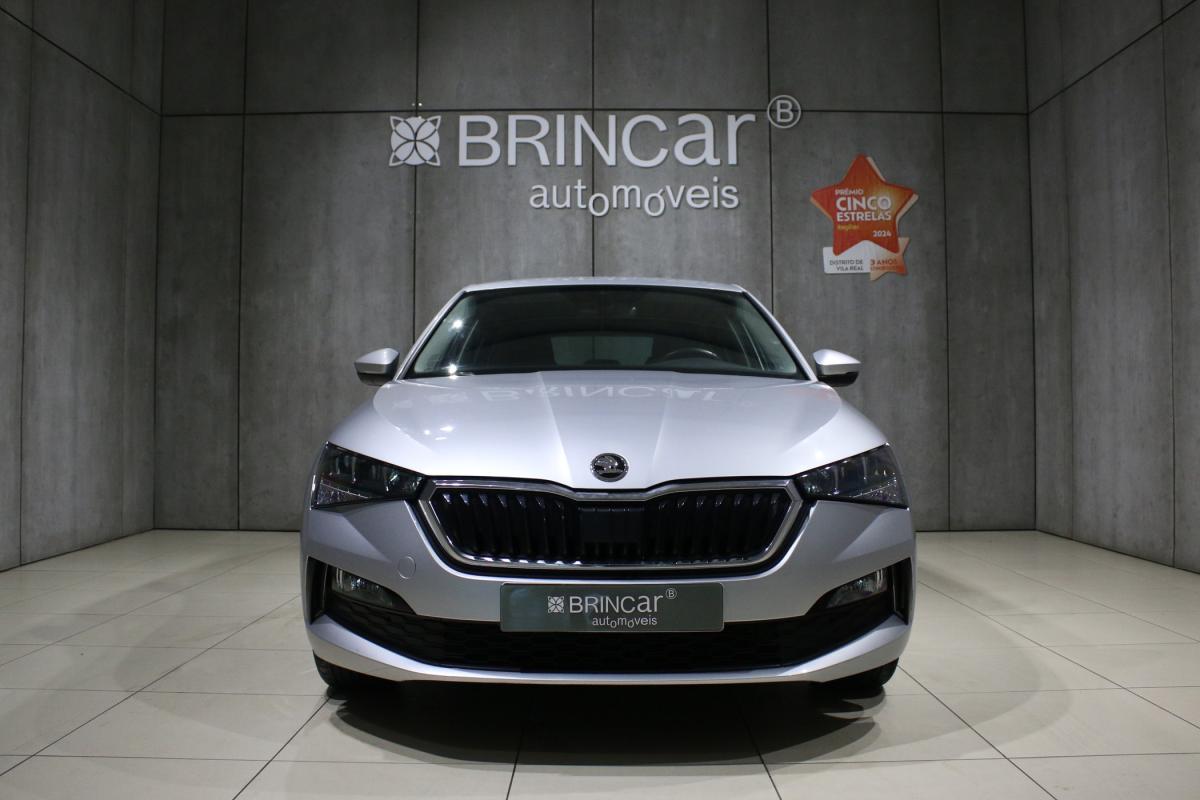 skoda-scala-2022-gasolina-999cc
