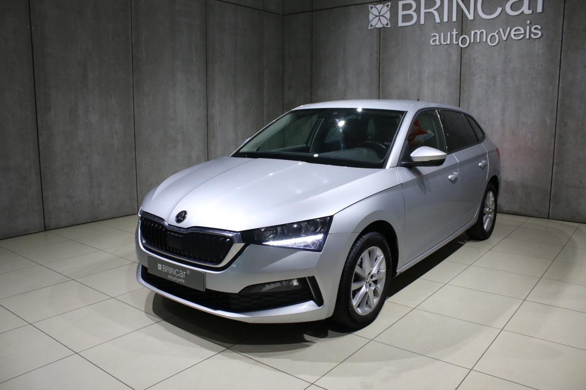 skoda-scala-2022-gasolina-999cc