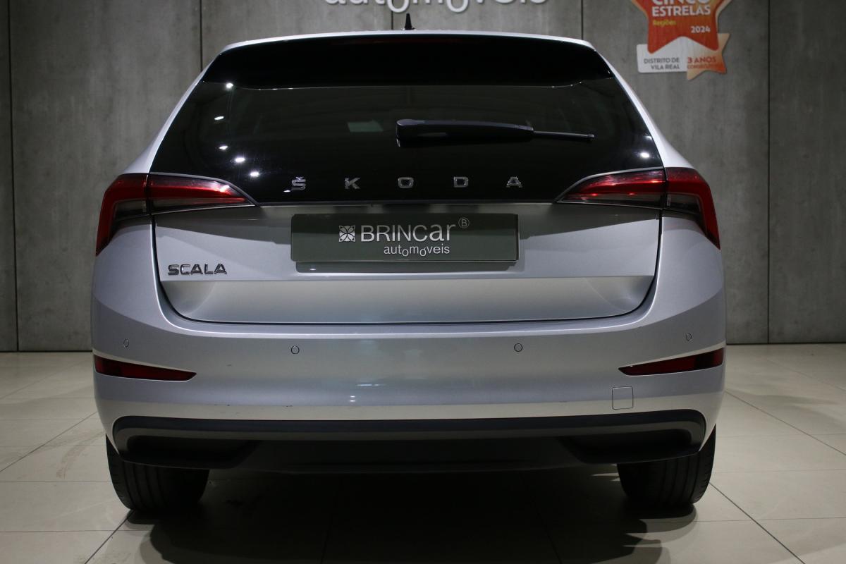 skoda-scala-2022-gasolina-999cc