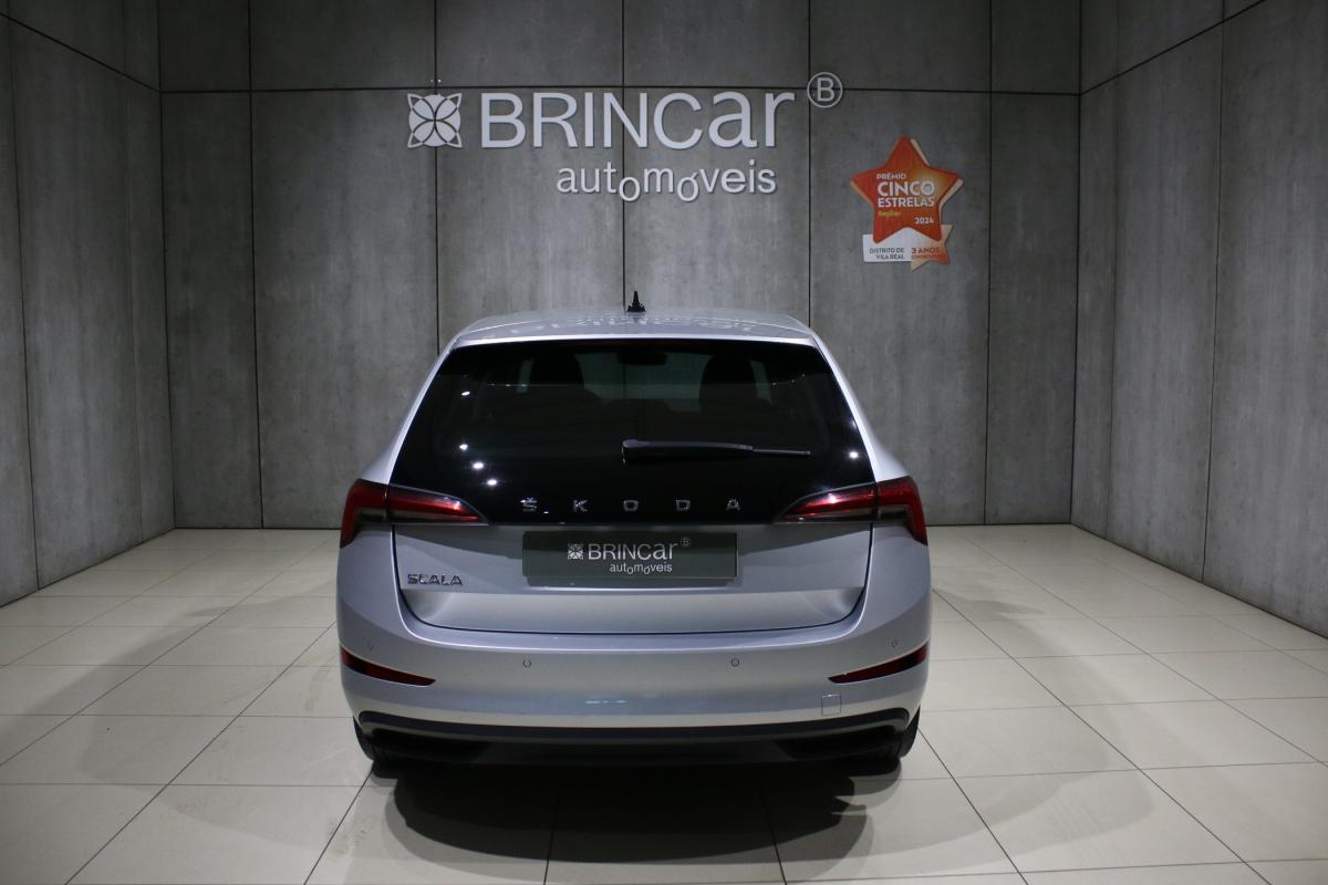 skoda-scala-2022-gasolina-999cc