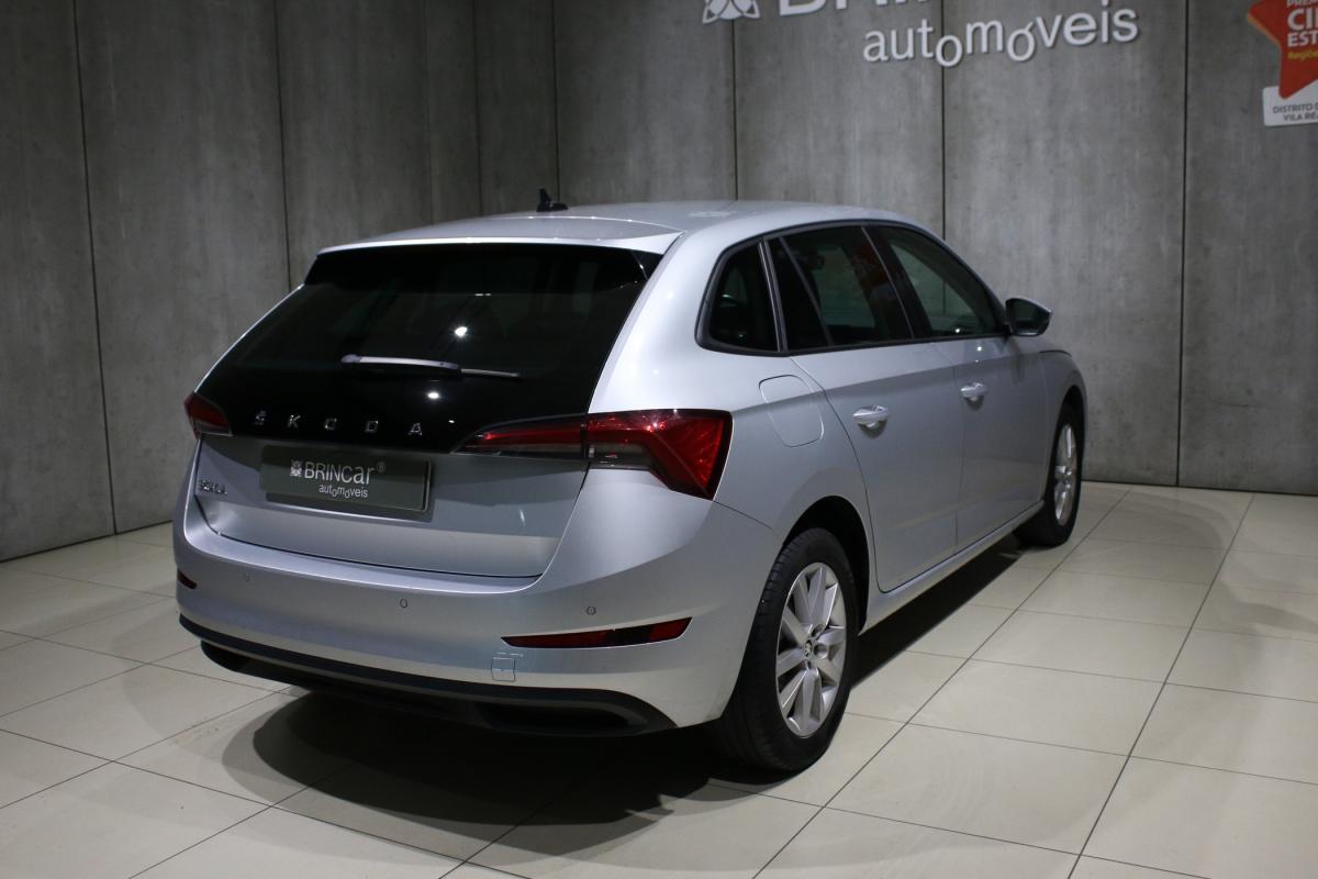 skoda-scala-2022-gasolina-999cc