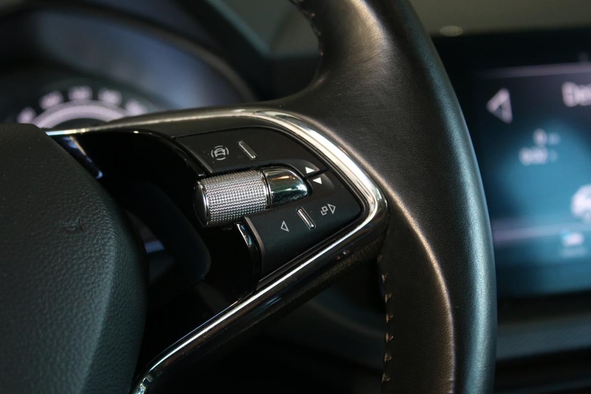 skoda-scala-2022-gasolina-999cc