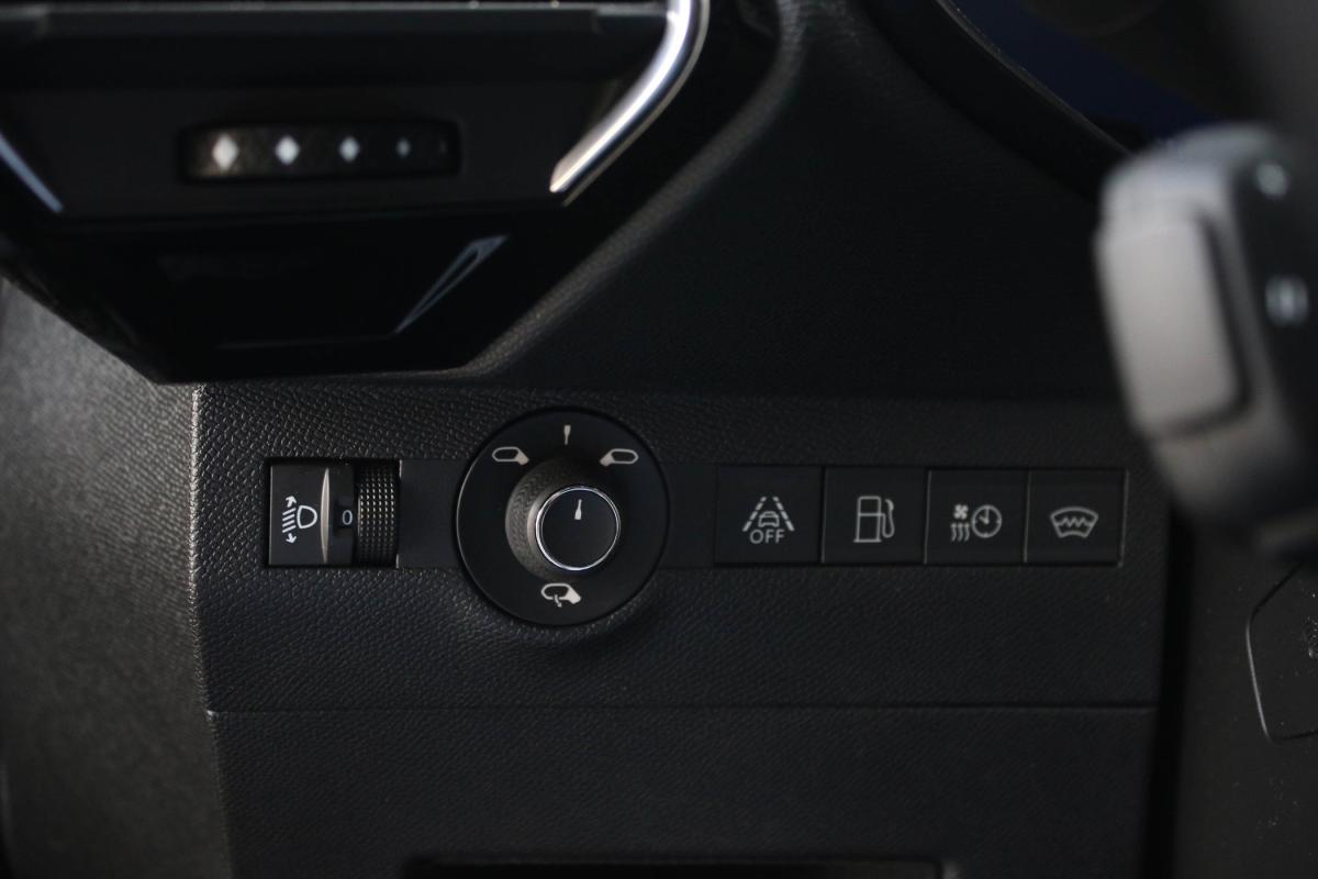 ds-ds-7-crossback-2022-hibrido-a-gasolina-1598cc