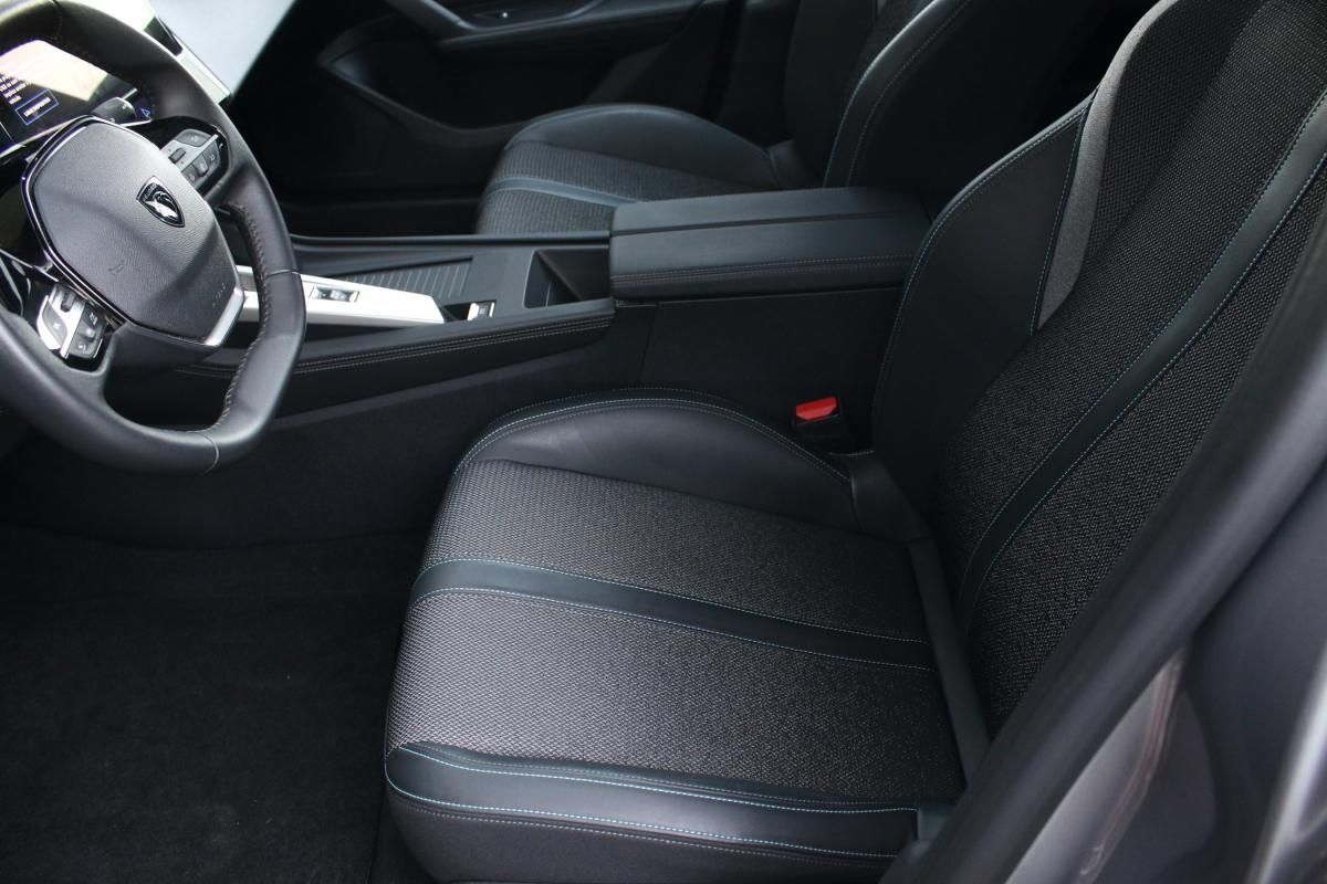 peugeot-308-sw-2023-gasolina-1199cc