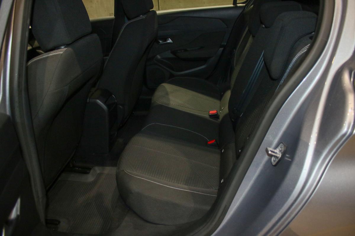 peugeot-308-2022-gasolina-1199cc