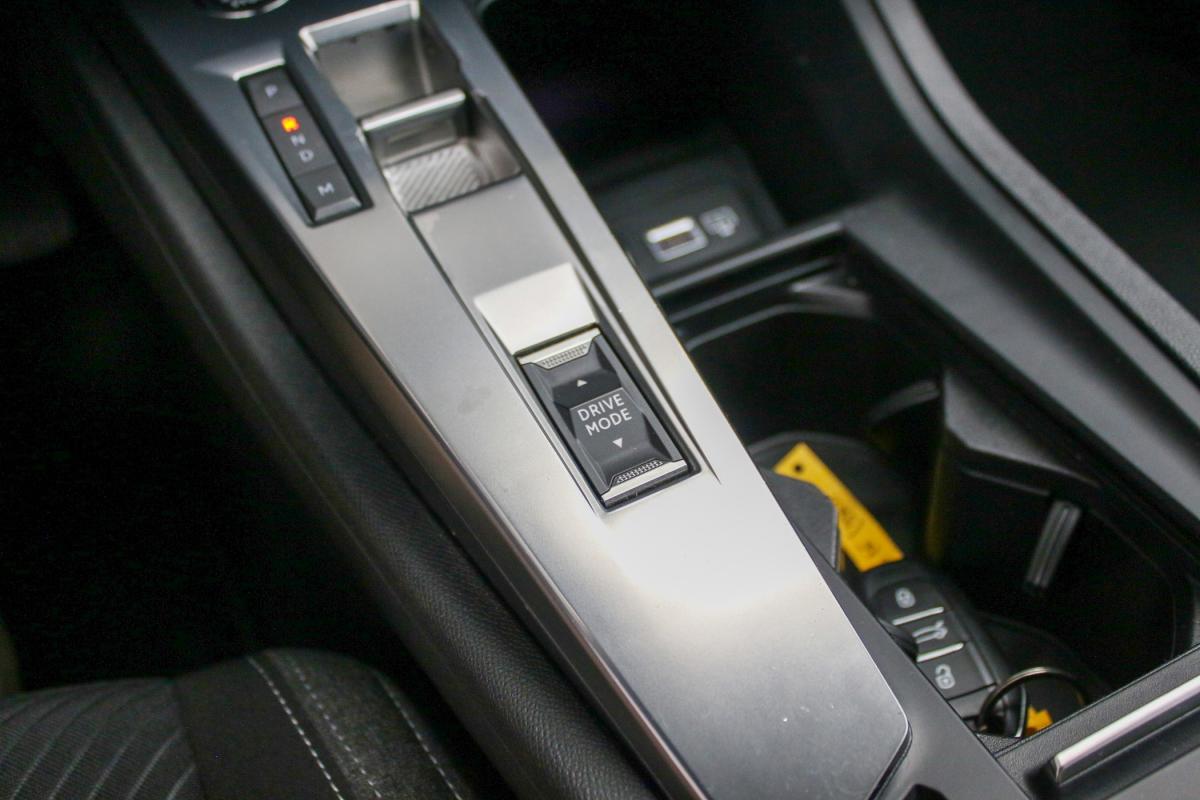 peugeot-308-2022-gasolina-1199cc