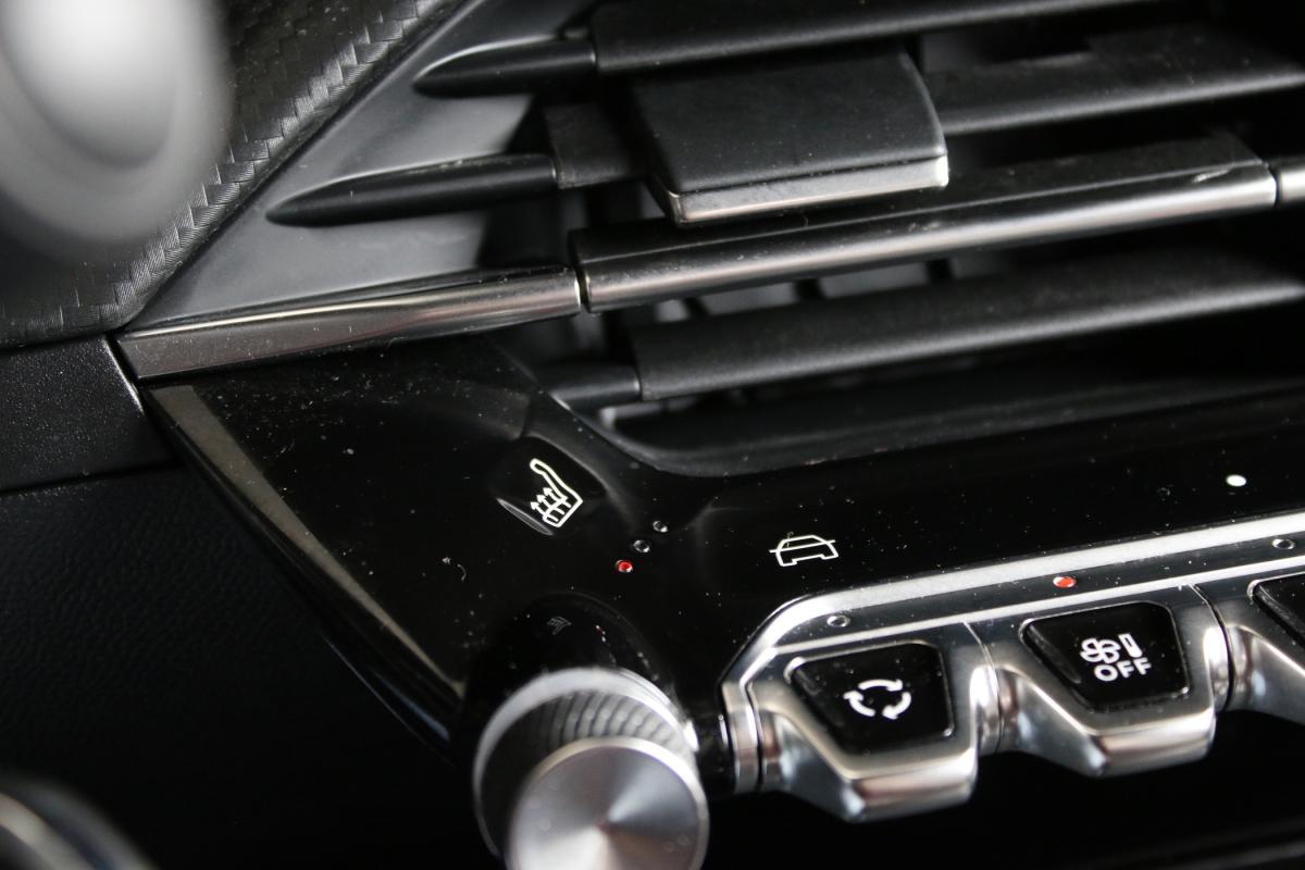 peugeot-2008-2024-gasolina-1199cc