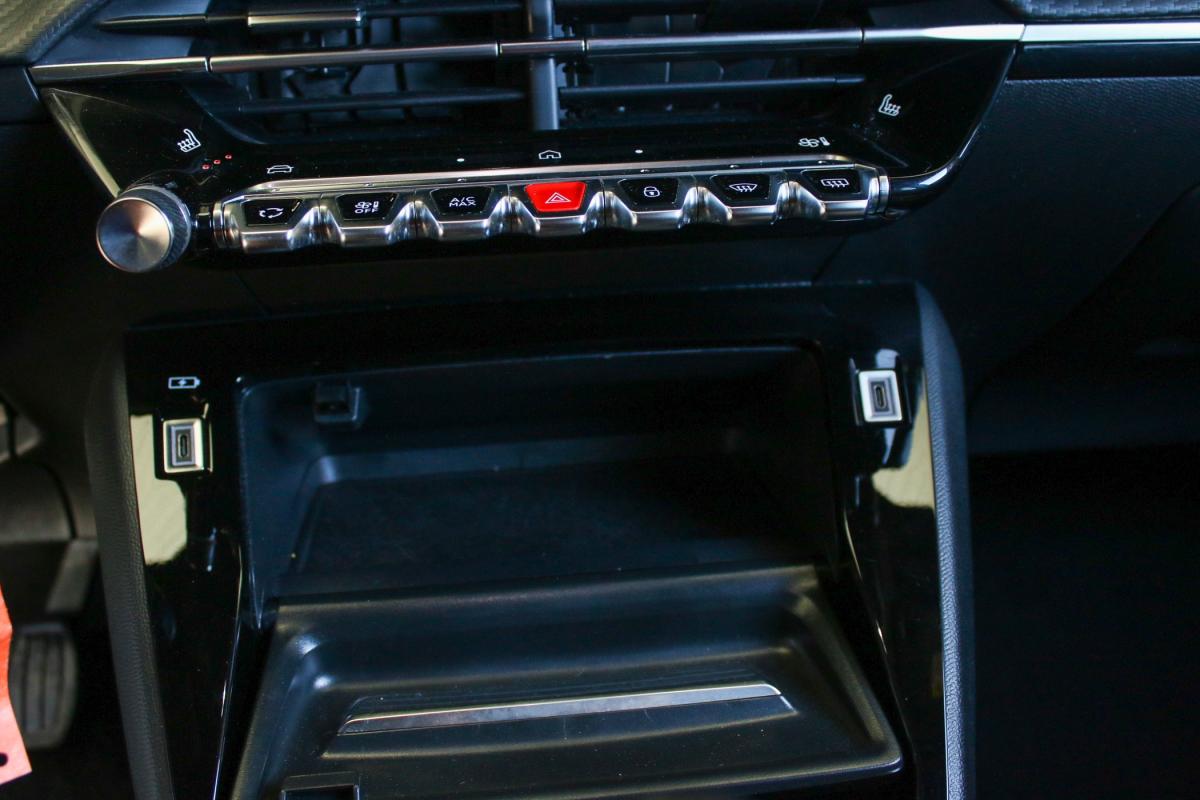 peugeot-2008-2024-gasolina-1199cc